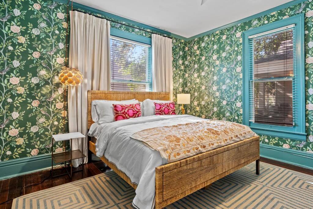 Large Historical Home W/ Fire Pit, Chef Kitchen. 孟菲斯 外观 照片